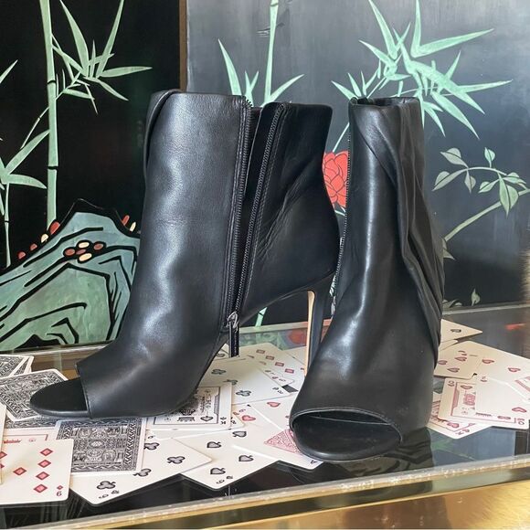 ♥️ Vince Camuto Black Peep-Toe Heeled Boots - Picture 3 of 16